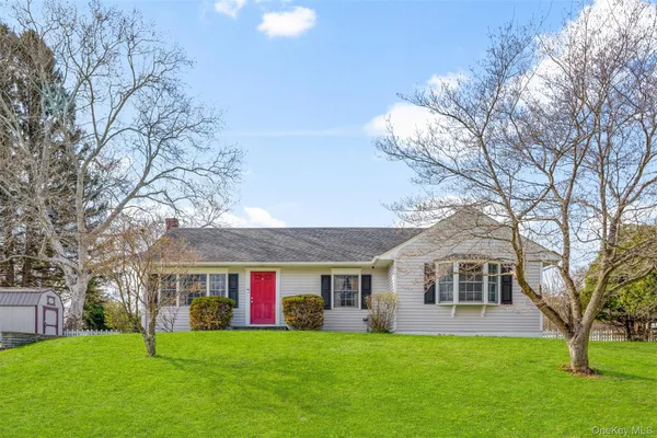 $475,000 | 11 Gale Drive, Poughkeepsie, NY 12603