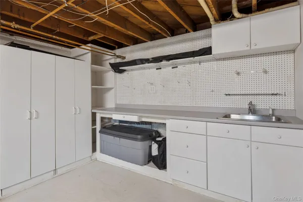 $475,000 | 11 Gale Drive, Poughkeepsie, NY 12603