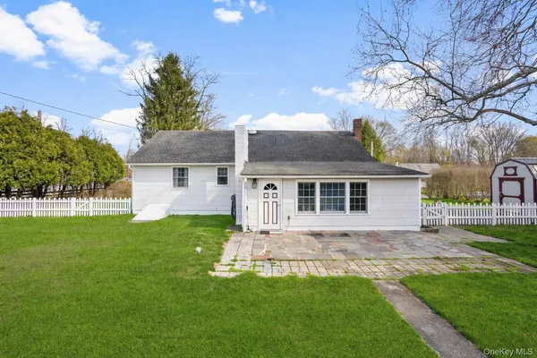 $475,000 | 11 Gale Drive, Poughkeepsie, NY 12603