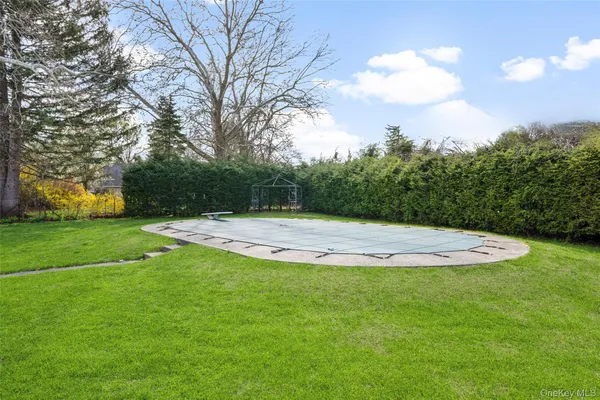 $475,000 | 11 Gale Drive, Poughkeepsie, NY 12603