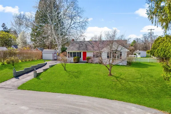 $475,000 | 11 Gale Drive, Poughkeepsie, NY 12603