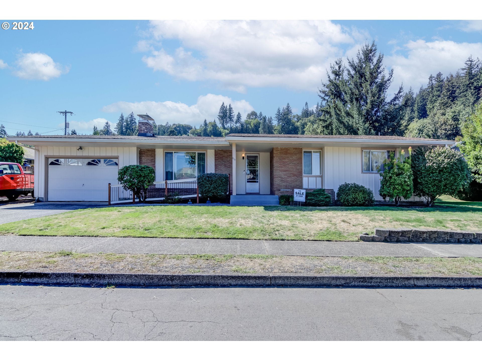 2111 Division Street Camas, WA 98607 - Photo 1 of 37 Gallery Image 1