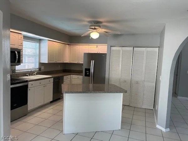 $2,595 | 17557 Duquesne Road, Fort Myers, FL 33967