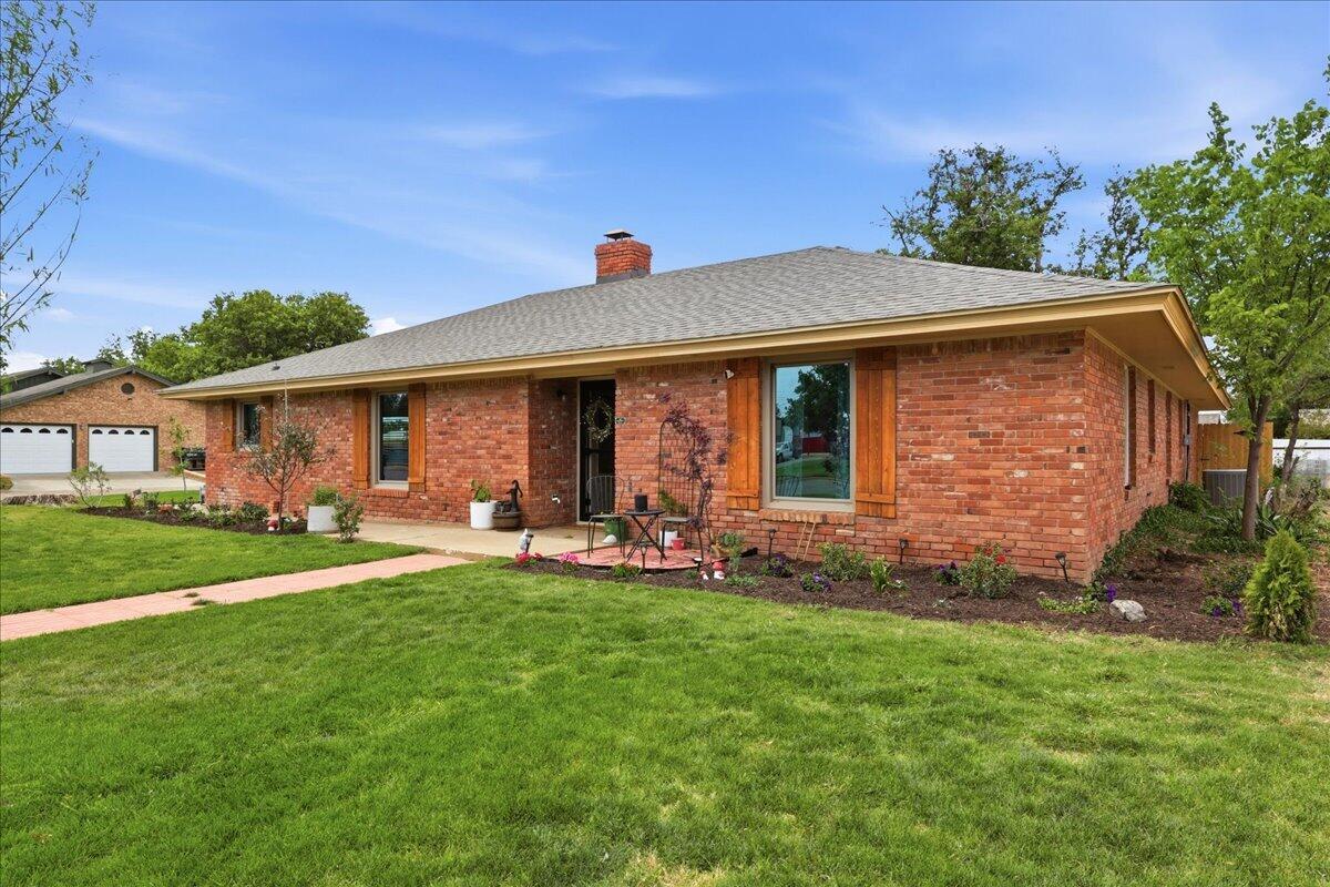 1401 Avenue North Ralls, TX 79357 - Photo 2 of 35 13-IMG_2950_a010302a