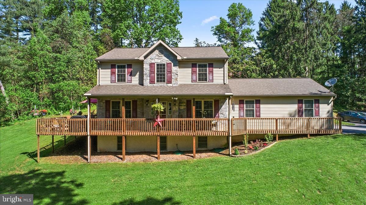 555 Candy Road Mohnton, PA 19540 - Photo 2 of 31 Welcome To 555 Candy Road