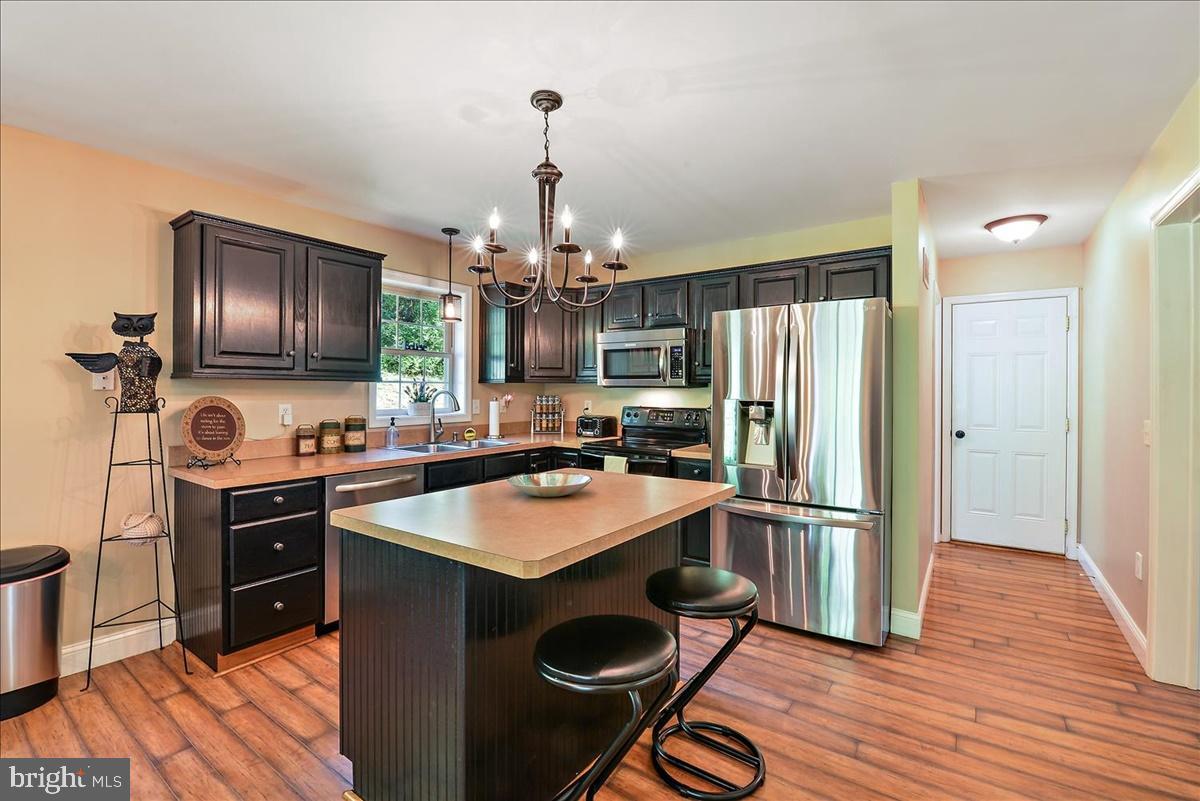 555 Candy Road Mohnton, PA 19540 - Photo 11 of 31 Kitchen