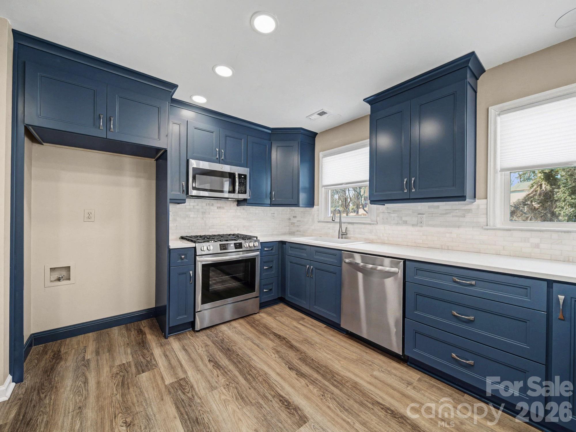 605 Spring Street Mount Holly, NC 28120 - Photo 11 of 34