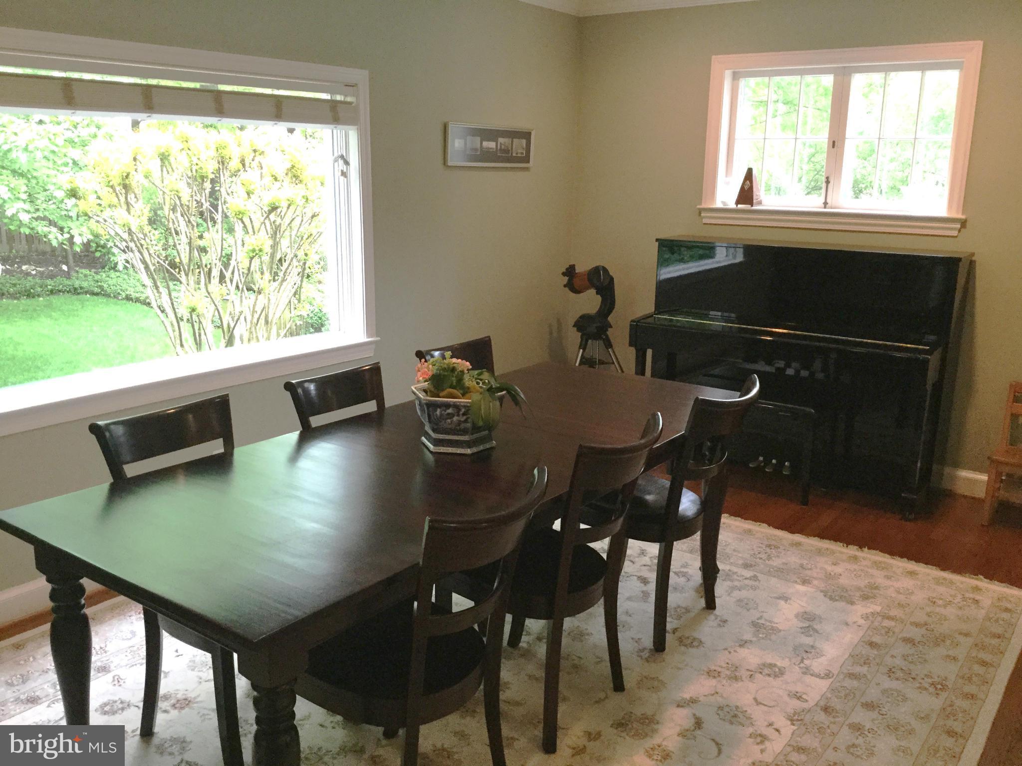 6112 Wynnwood Road Bethesda, MD 20816 - Photo 12 of 28 Dining Room