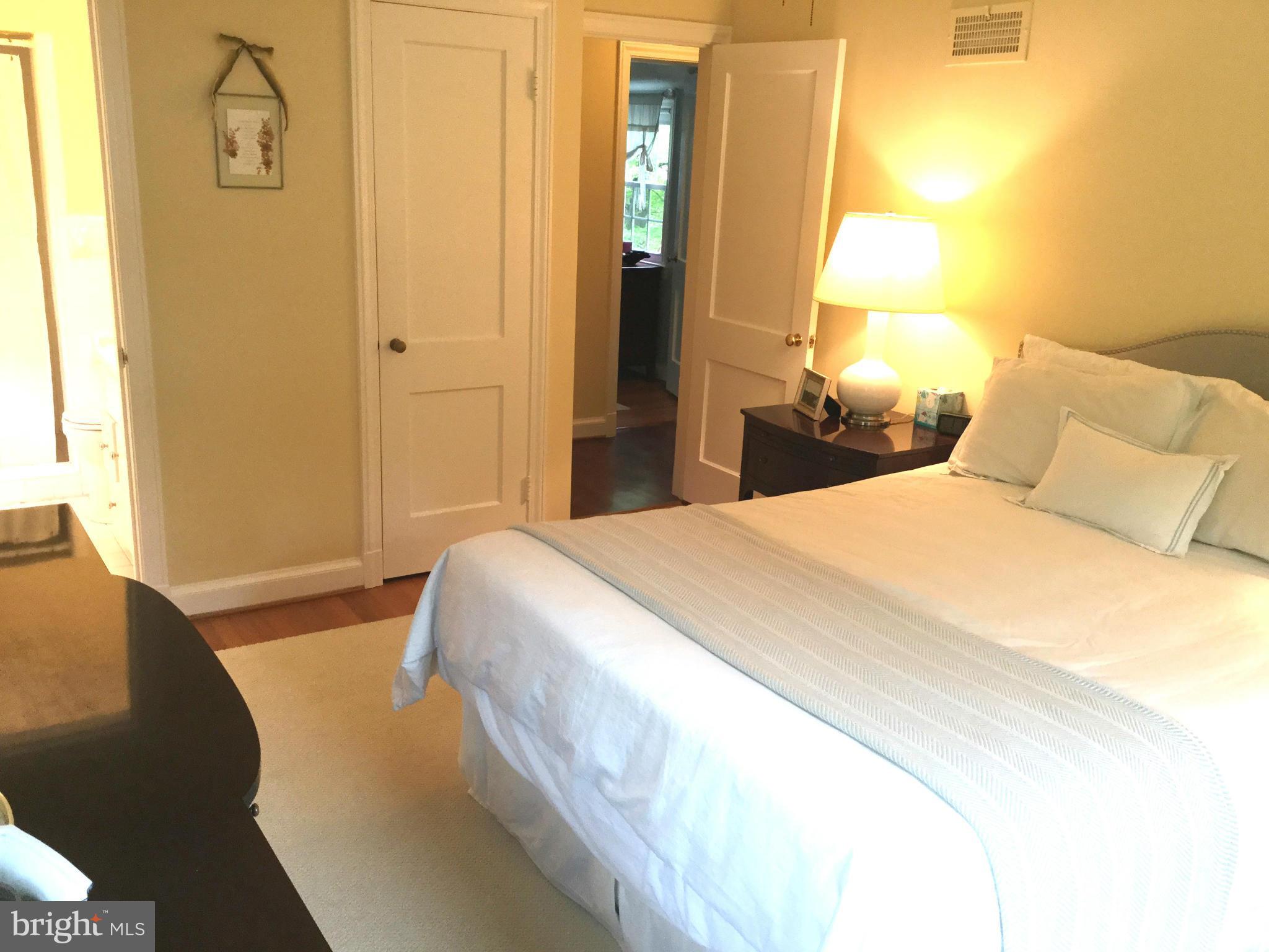 6112 Wynnwood Road Bethesda, MD 20816 - Photo 17 of 28 Bedroom (Master)