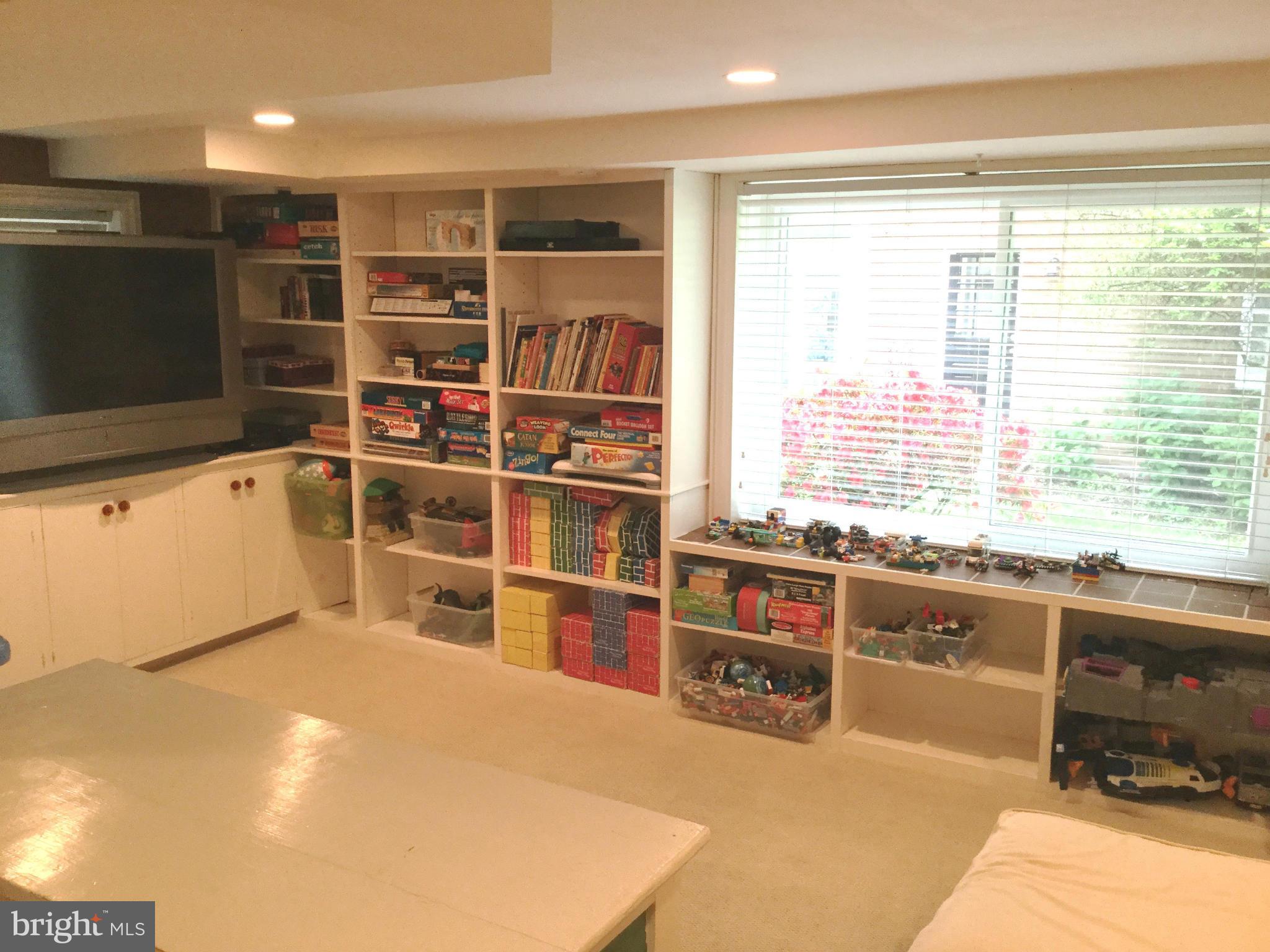 6112 Wynnwood Road Bethesda, MD 20816 - Photo 22 of 28 Rec Room, Lower level; RARE FULL WINDOW!