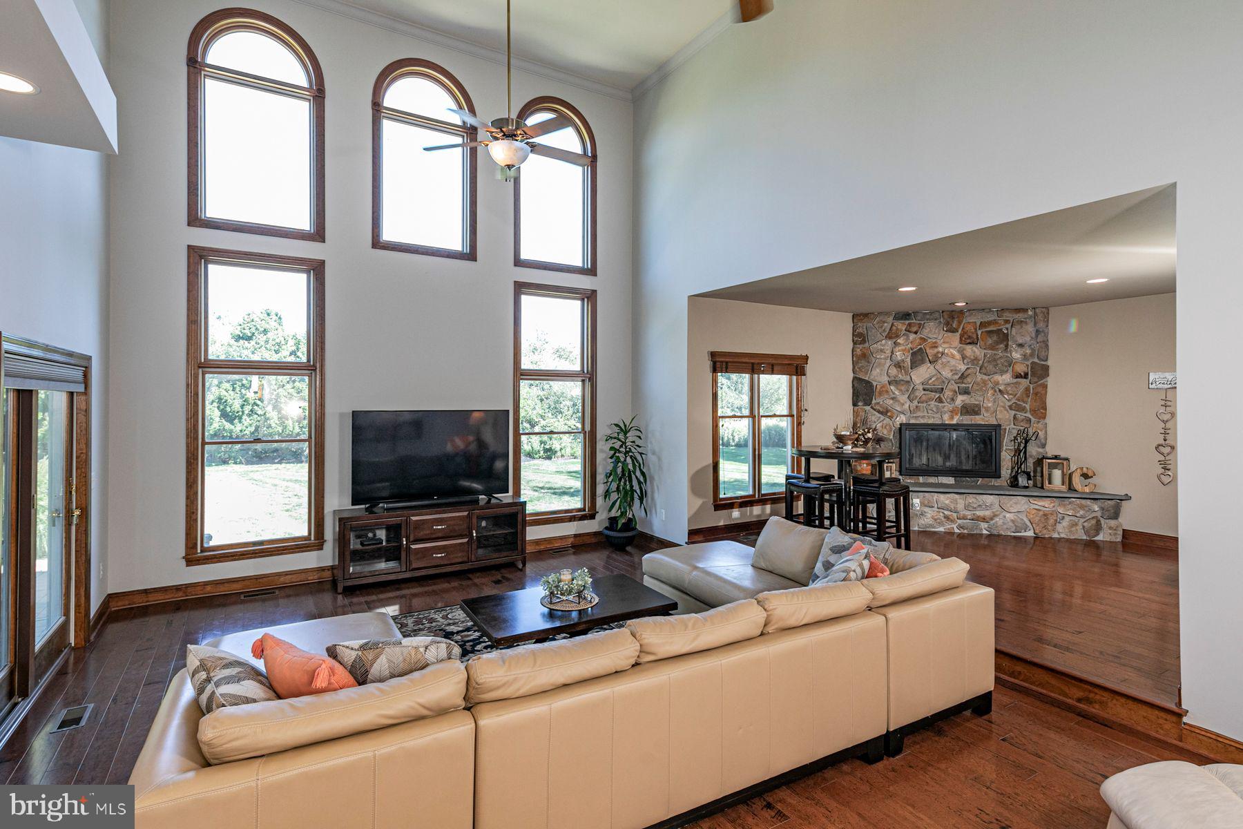 22 Hunters Ridge Drive Pennington, NJ 08534 - Photo 9 of 51