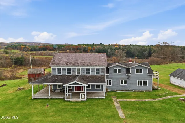 $500,000 | 1014 County Route 17, Fort Ann, NY 12827