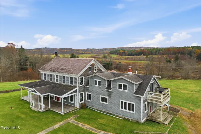 $500,000 | 1014 County Route 17, Fort Ann, NY 12827