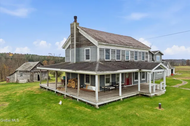 $500,000 | 1014 County Route 17, Fort Ann, NY 12827