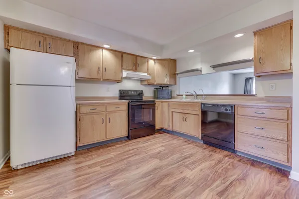 $179,900 | 1136 Paradise Way, Unit A, Greenwood, IN 46143