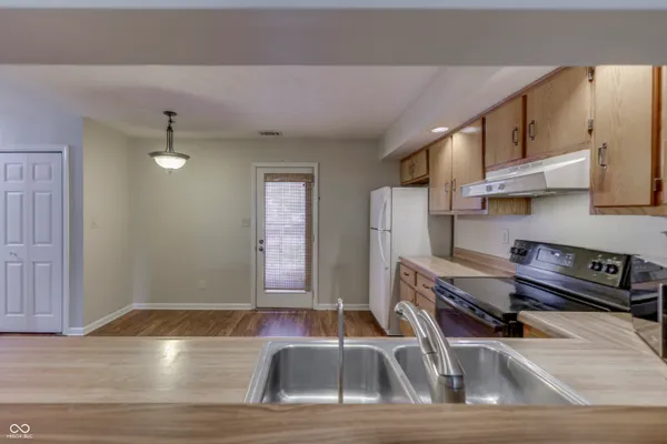 $179,900 | 1136 Paradise Way, Unit A, Greenwood, IN 46143