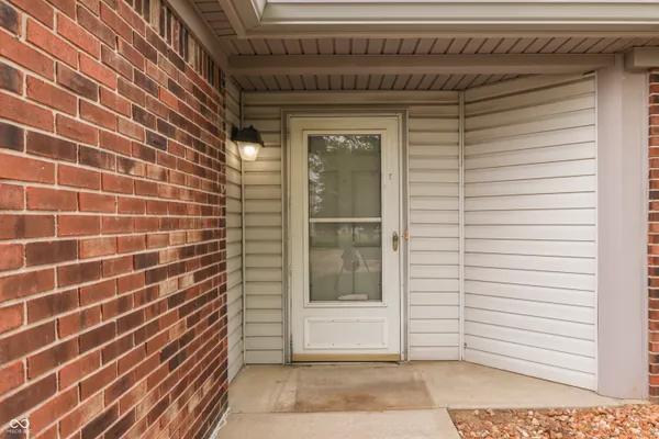 $179,900 | 1136 Paradise Way, Unit A, Greenwood, IN 46143