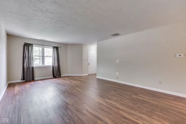 $179,900 | 1136 Paradise Way, Unit A, Greenwood, IN 46143