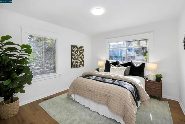 $699,999 | 2596 MacArthur Boulevard, Oakland, CA 94602