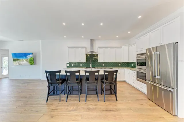 $949,000 | 202 Americas Cup Boulevard, Bradenton, FL 34208