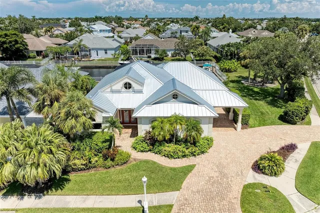 $949,000 | 202 Americas Cup Boulevard, Bradenton, FL 34208