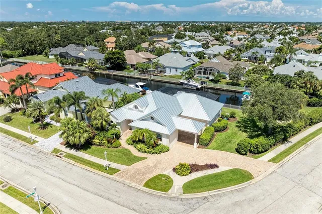 $949,000 | 202 Americas Cup Boulevard, Bradenton, FL 34208