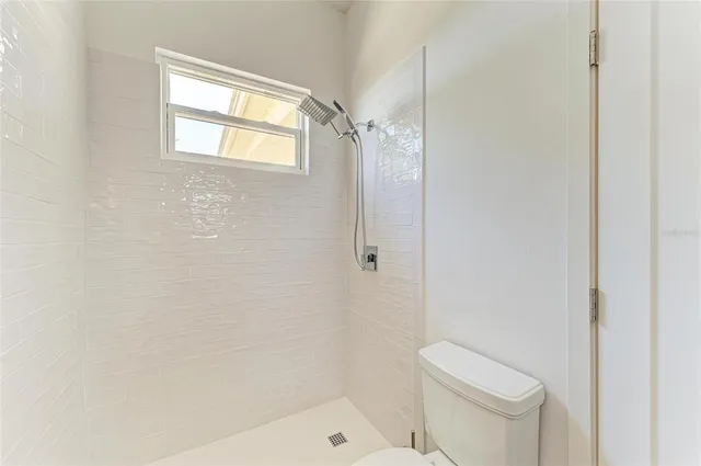 $949,000 | 202 Americas Cup Boulevard, Bradenton, FL 34208