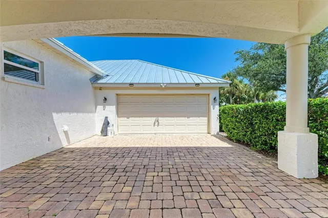 $949,000 | 202 Americas Cup Boulevard, Bradenton, FL 34208
