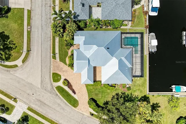 $949,000 | 202 Americas Cup Boulevard, Bradenton, FL 34208