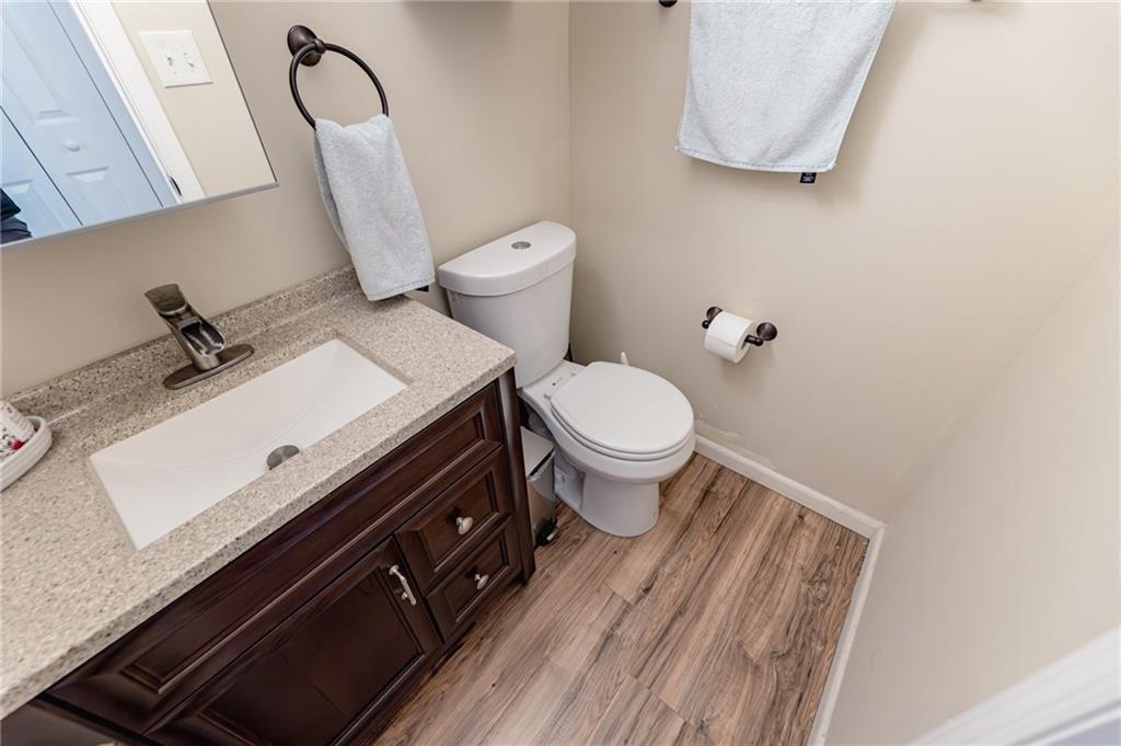 120 Lockheed Drive Coraopolis, PA 15108 - Photo 22 of 31 a bathroom with a sink and a toilet