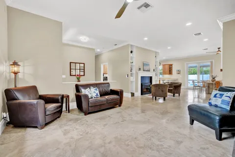 $1,400,000 | 6681 140th Lane North, Palm Beach Gardens, FL 33418