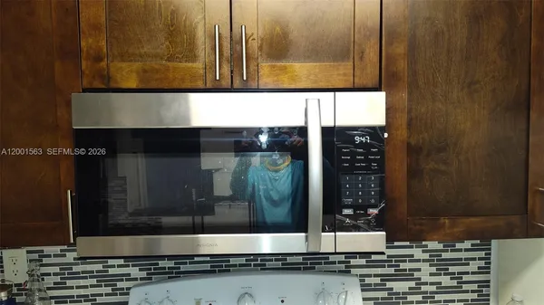 $2,100 | 1111 Northwest 19th Avenue, Unit 403, Miami, FL 33125