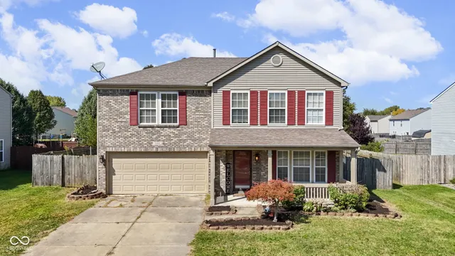 $289,900 | 6904 Amber Springs Way, Indianapolis, IN 46237