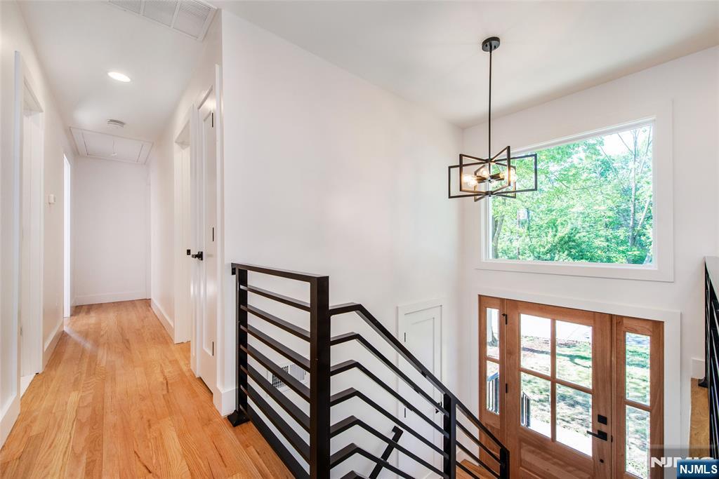 13 Arverne Road West Orange, NJ 07052 - Photo 9 of 23