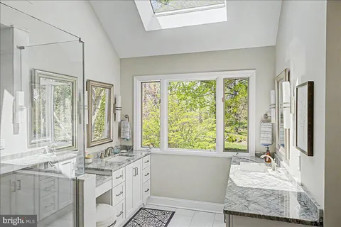 $2,395,000 | 3521 North Sugan Road, Lumberville, PA 18933