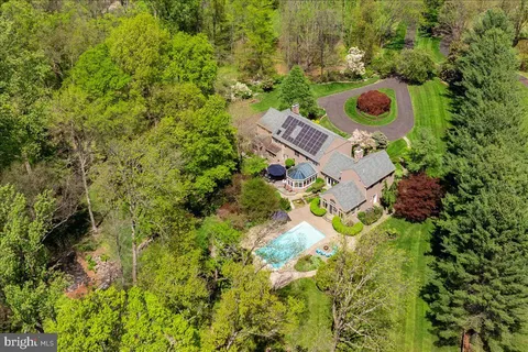$2,395,000 | 3521 North Sugan Road, Lumberville, PA 18933