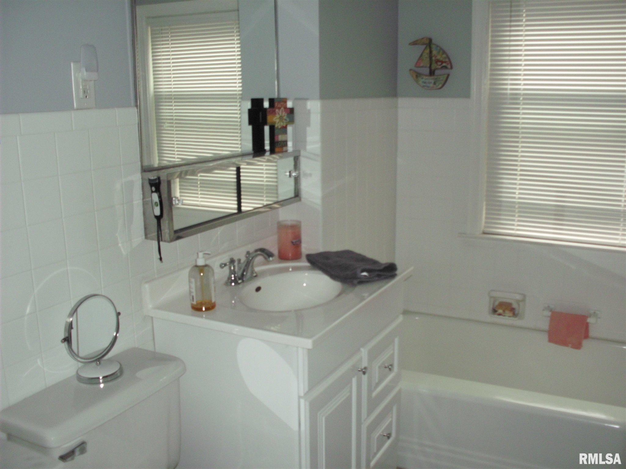 20 Watch Hill Road Rock Island, IL 61201 - Photo 14 of 25 Gallery Image 14