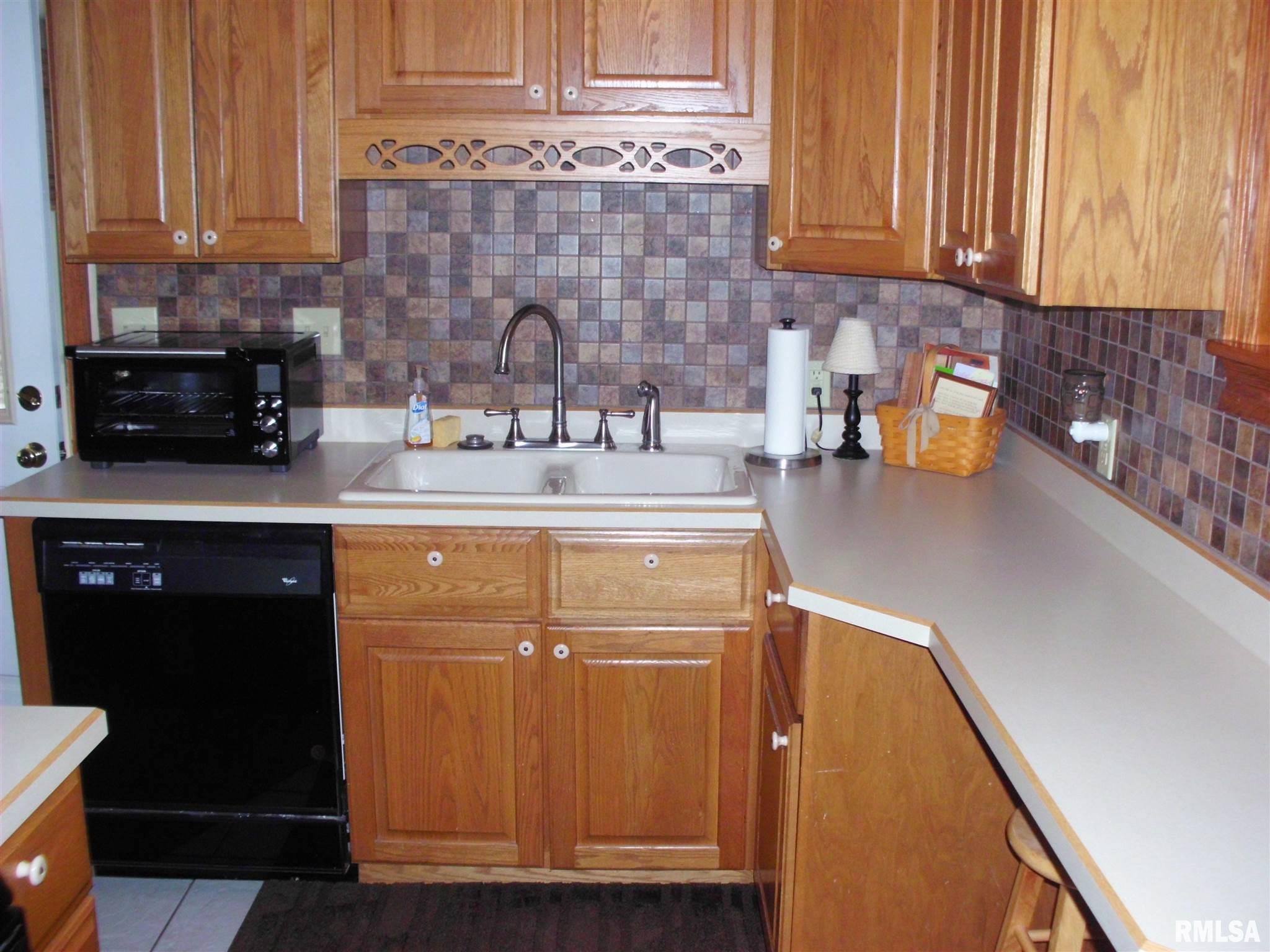 20 Watch Hill Road Rock Island, IL 61201 - Photo 16 of 25 Gallery Image 16