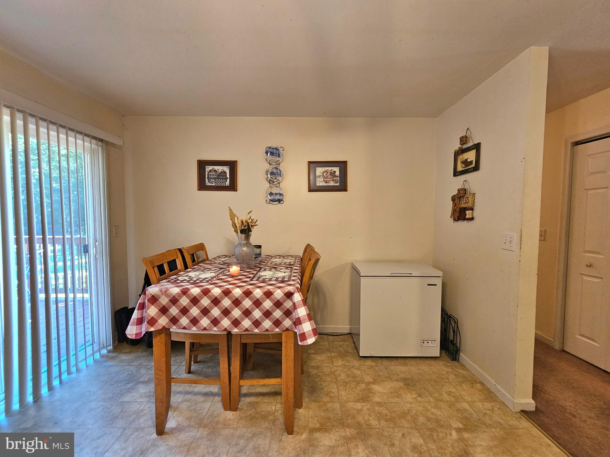 8339 Upper Hill Road Westover, MD 21871 - Photo 4 of 20 a dining room with furniture and window