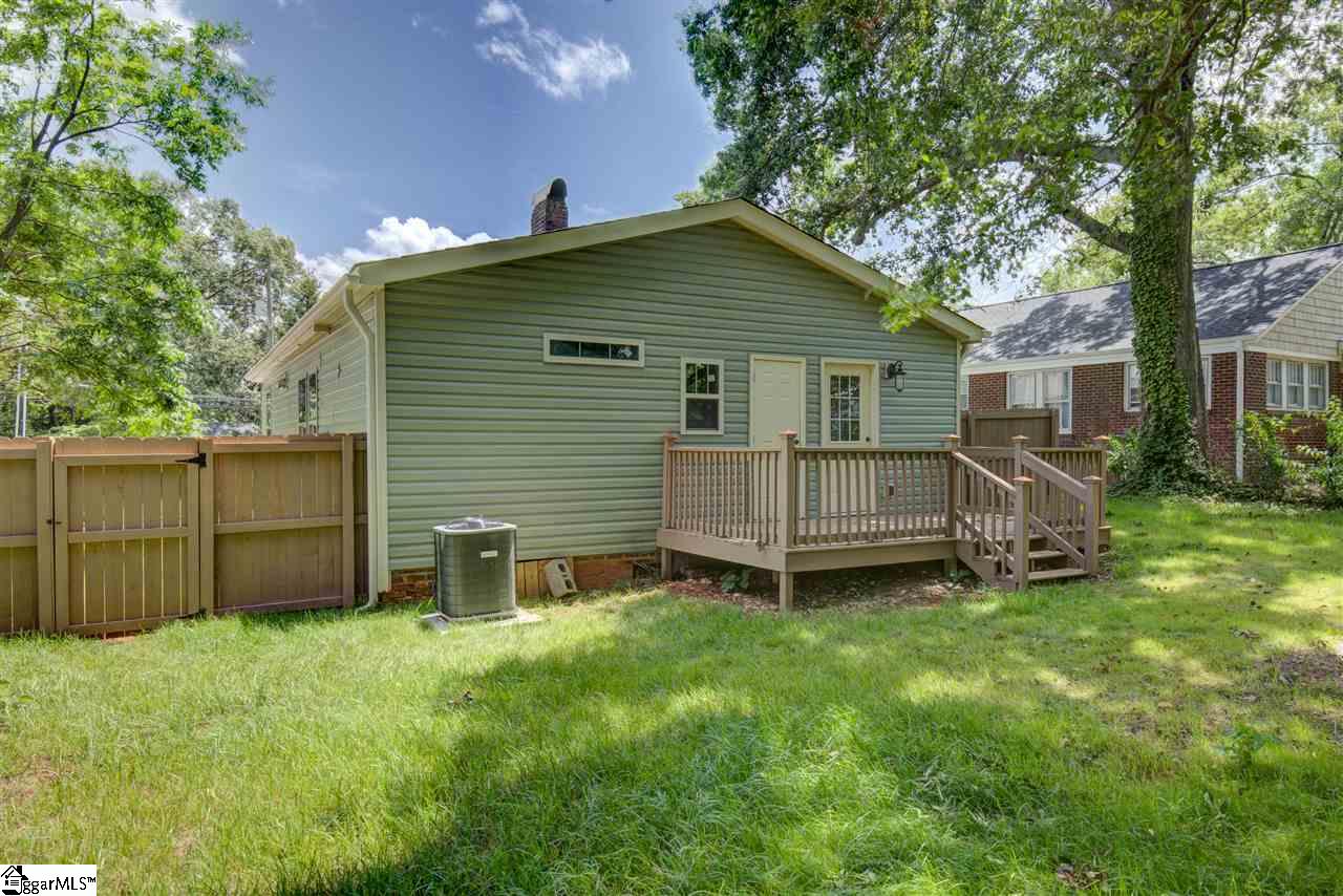 112 Ackley Road Greenville, SC 29607 - Photo 16 of 31