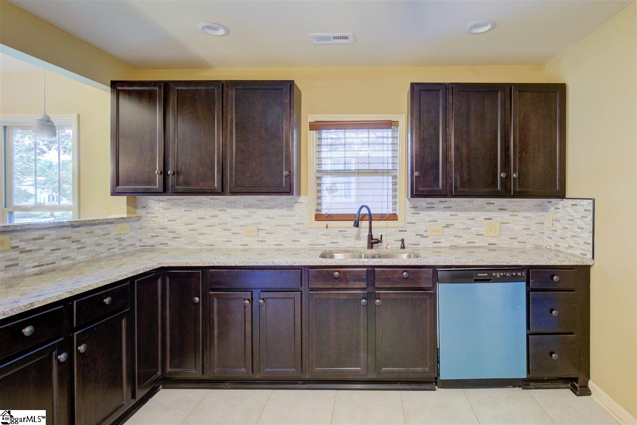 112 Ackley Road Greenville, SC 29607 - Photo 19 of 31