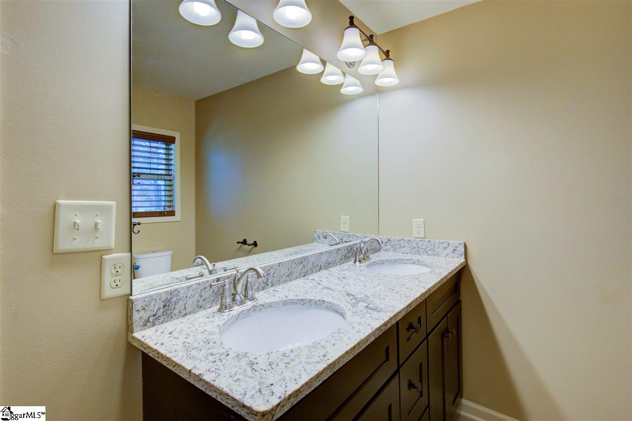 112 Ackley Road Greenville, SC 29607 - Photo 24 of 31