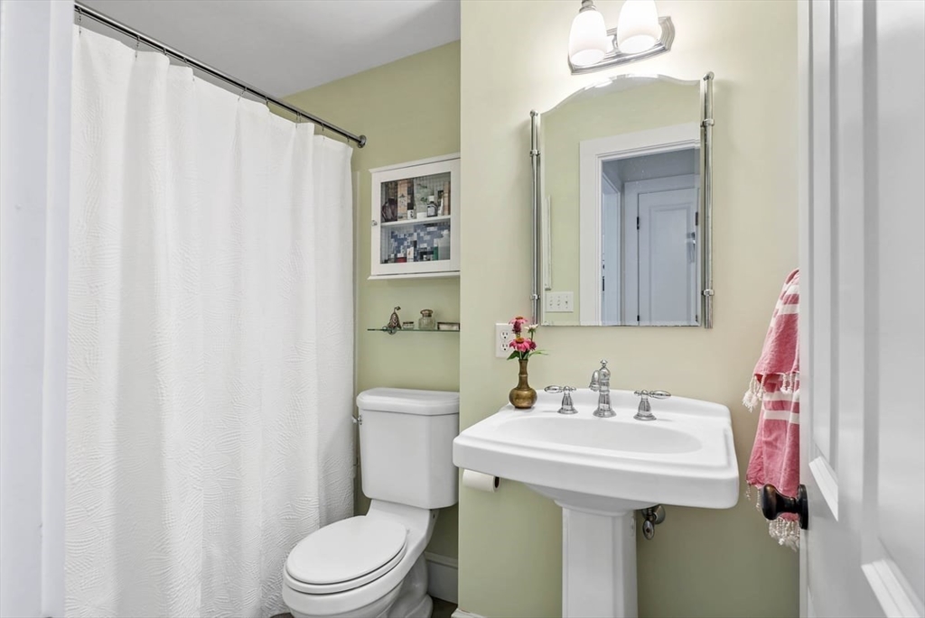 20 Kimball Beach Road Hingham, MA 02043 - Photo 16 of 28