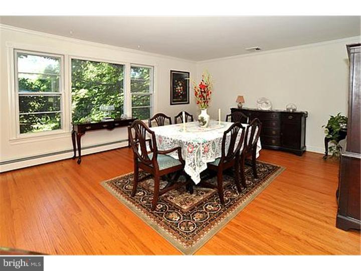 1045 Pebble Hill Road Furlong, PA 18925 - Photo 5 of 20 Dining Room