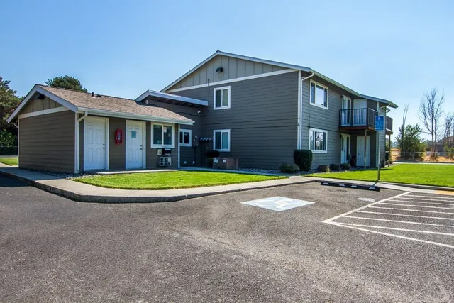 $1,109 | 331 Boardman Avenue Northwest, Boardman, OR 97818