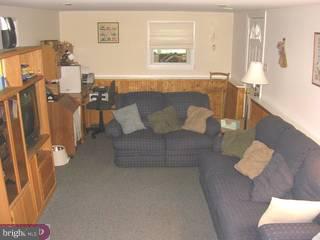 2890 Senak Road Abington, PA 19001 - Photo 2 of 6 Gallery Image 2