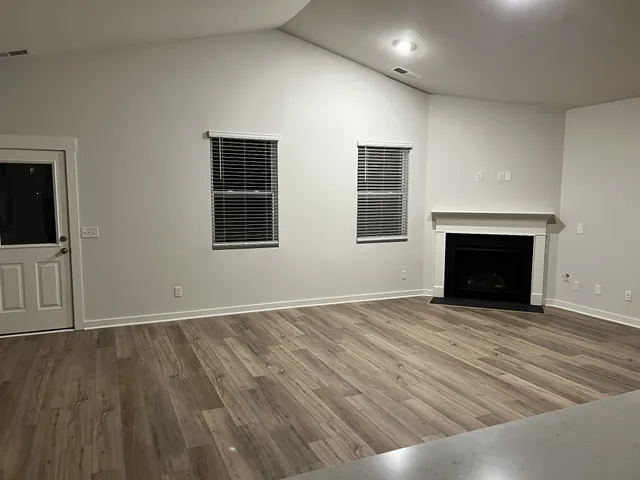 $3,195 | 859 Nightingale Avenue, Hendersonville, TN 37075