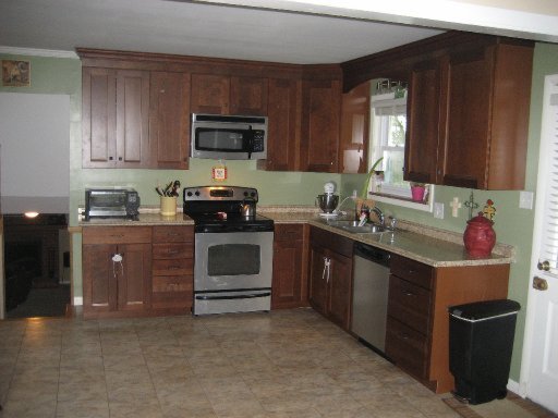 121 Gayle Road Southwest Knoxville, TN 37922 - Photo 8 of 29 Updated Kitchen