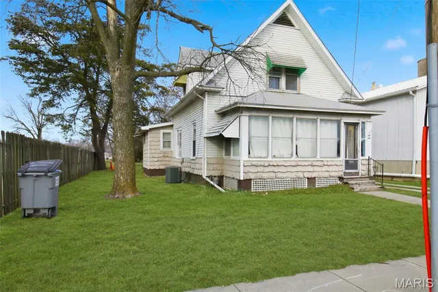 $125,000 | 712 West Main Street, Carlinville, IL 62626