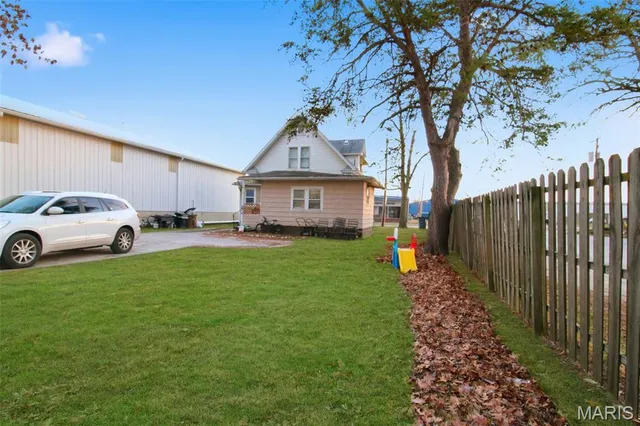 $125,000 | 712 West Main Street, Carlinville, IL 62626